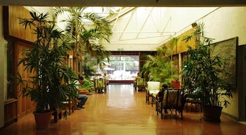 hotel boyeros