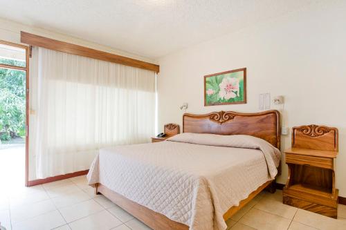 hotel boyeros