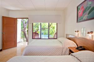 hotel boyeros