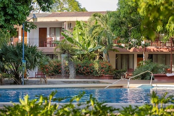 hotel boyeros