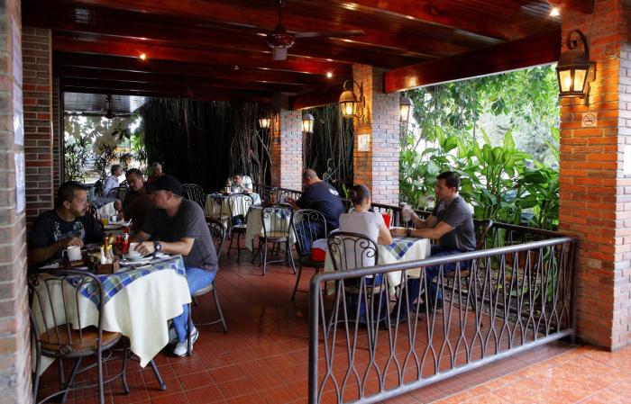 hotel boyeros