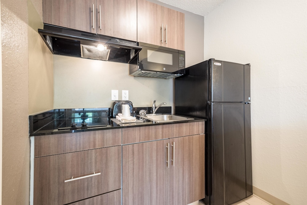 studio 6 roswell ga atlanta