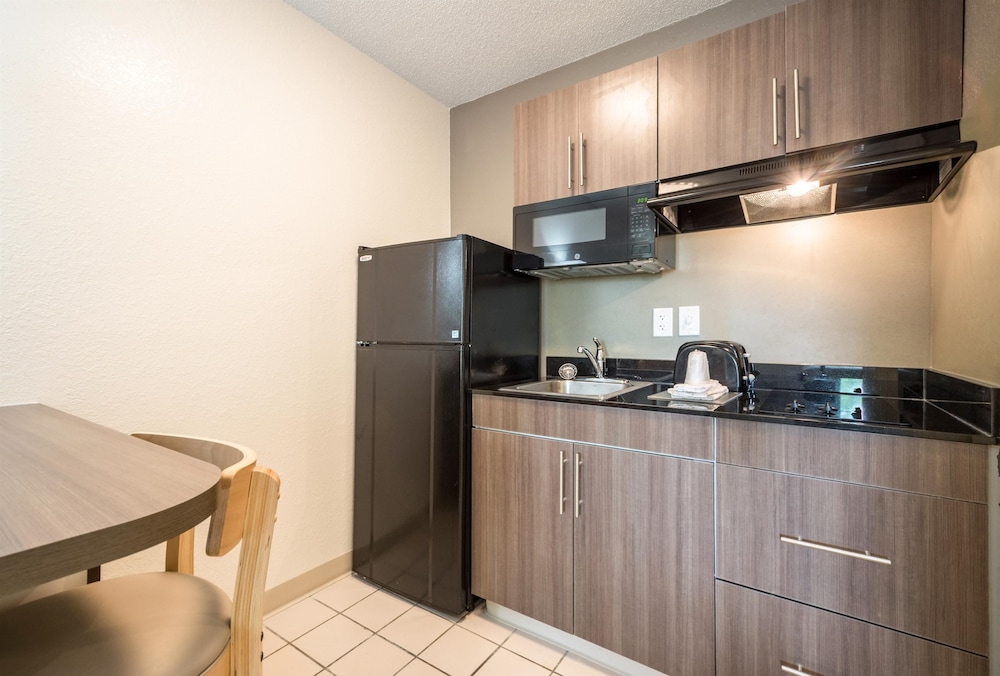 studio 6 roswell ga atlanta