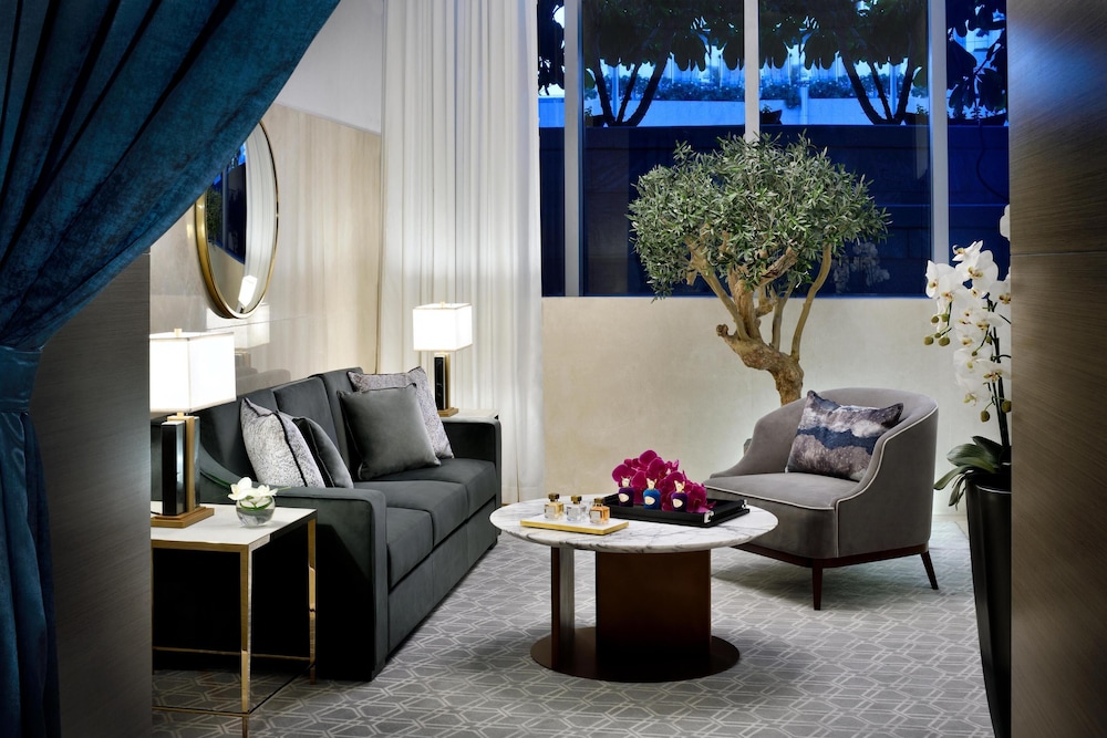 kempinski central avenue dubai