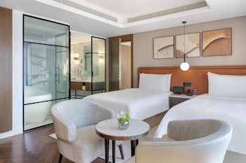 kempinski central avenue dubai