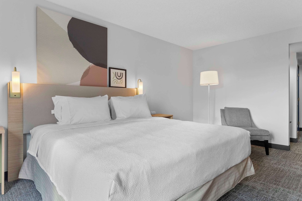 Spark By Hilton Greensboro,,3 star