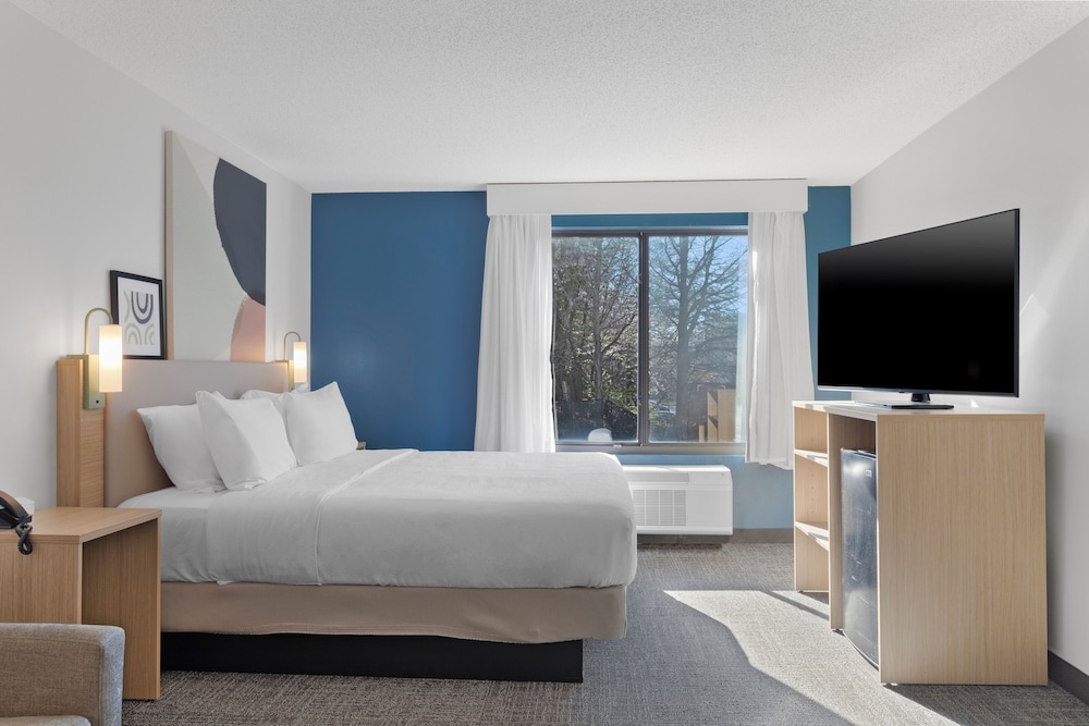 Spark By Hilton Greensboro,,3 star