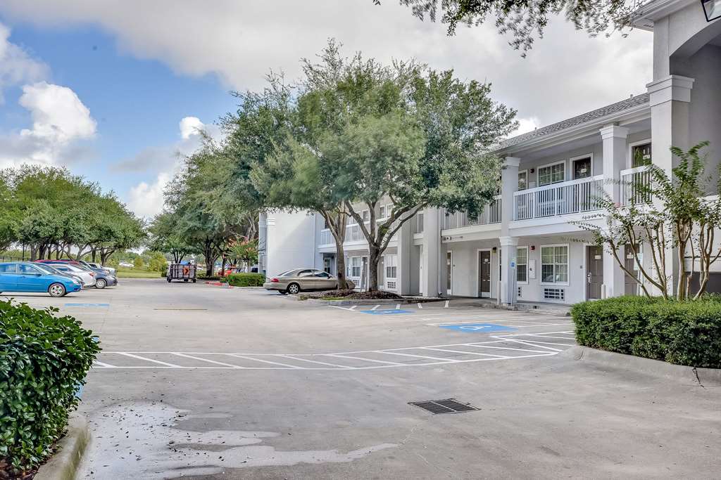 studio 6 houston tx hobby south