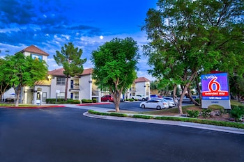 Studio 6 Deer Valley,Phoenix>>Glendale,2 star