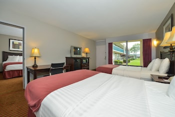 days inn by wyndham pittsburg ks