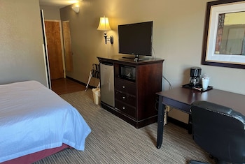 days inn by wyndham pittsburg ks