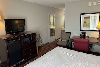 days inn by wyndham pittsburg ks