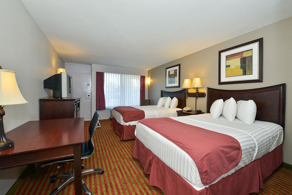 days inn by wyndham pittsburg ks