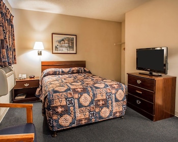 suburban extended stay hotel airport