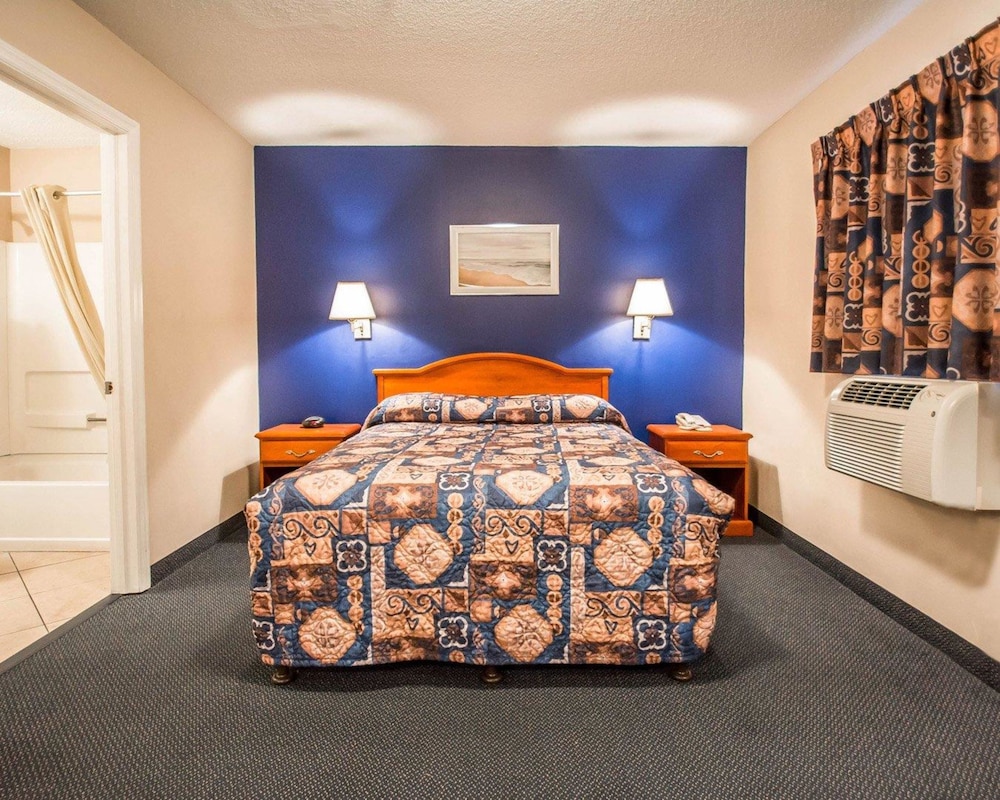 suburban extended stay hotel airport