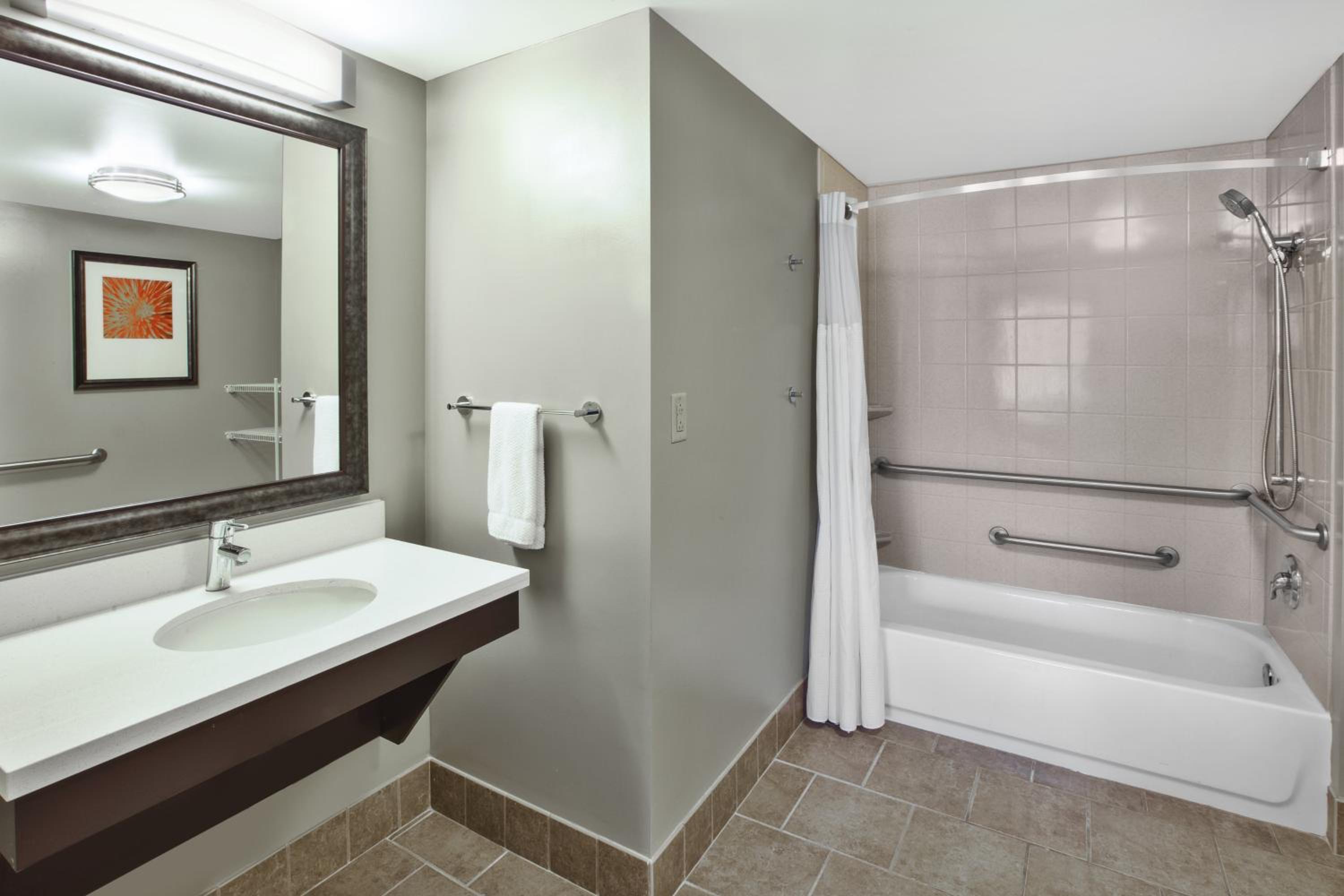 staybridge suites cleveland mayfield heights beachwood by ihg