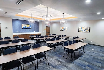 la quinta inn and suites by wyndham austin south