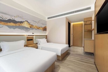 ramada encore by wyndham wuhan station