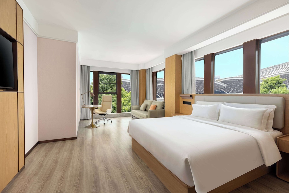 ramada encore by wyndham wuhan station