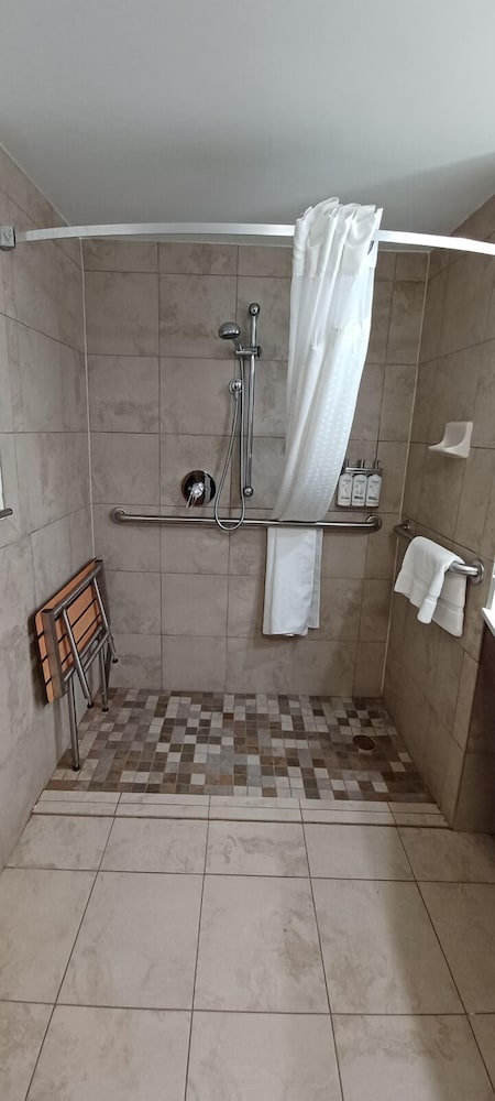 holiday inn mcallen medical center area