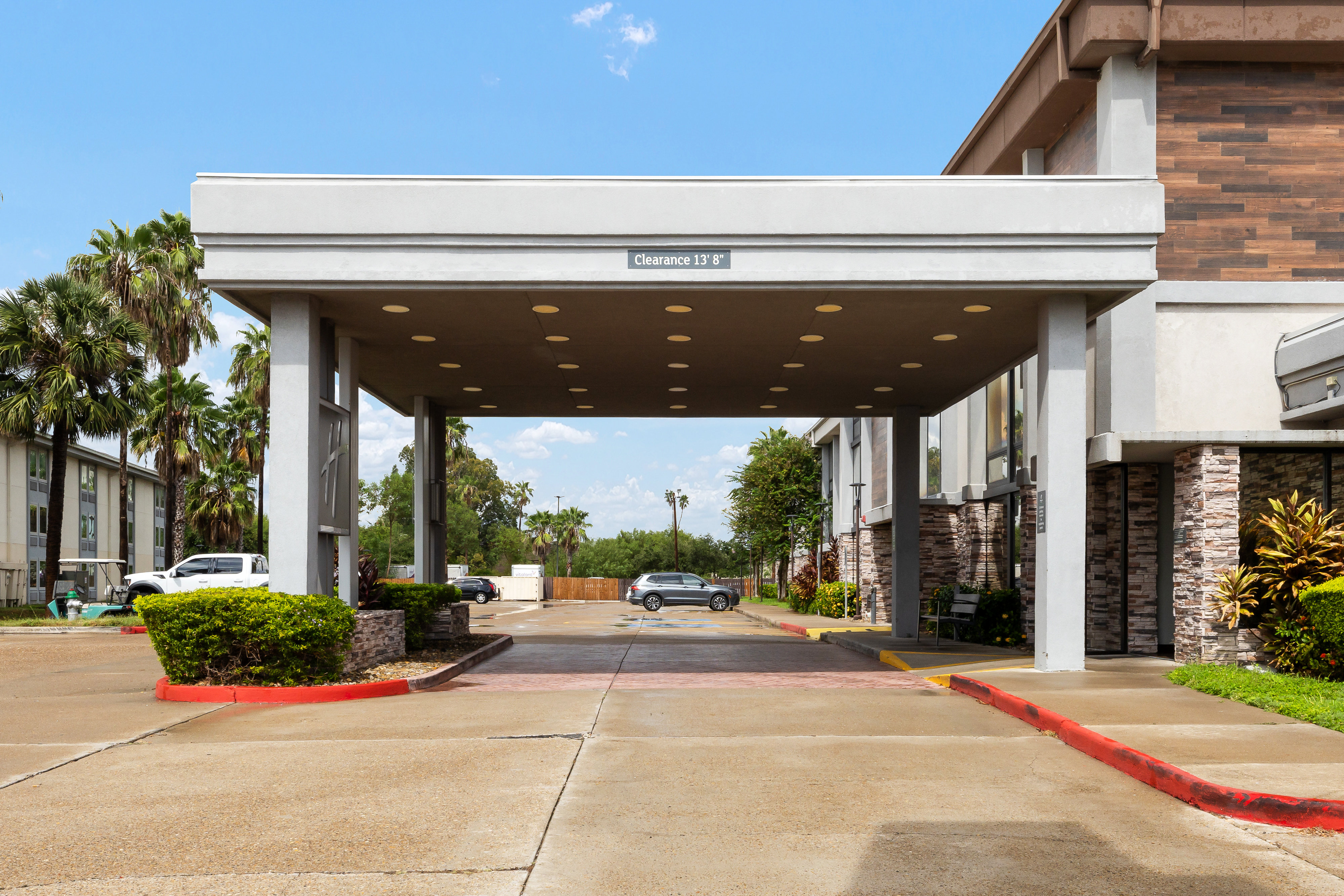 holiday inn mcallen medical center area