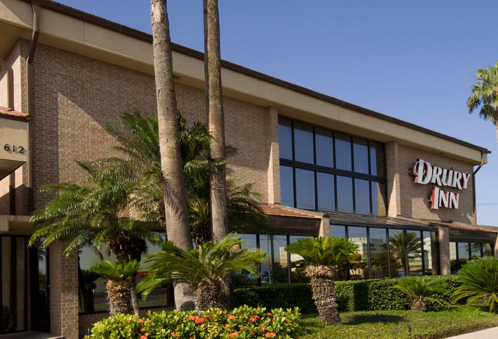 holiday inn mcallen medical center area