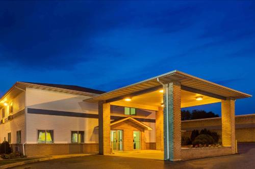 Super 8 By Wyndham Heath/Newark,Heath>>Columbus,3 star
