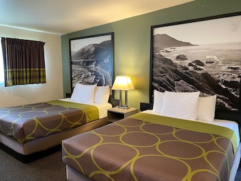 super 8 by wyndham monterey