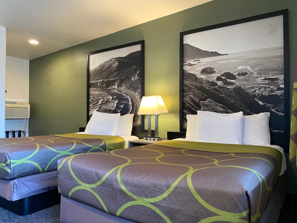 super 8 by wyndham monterey