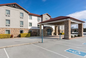 quality inn and suites monterey tn crossville tn