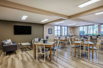 Super 8 By Wyndham Butte Mt,Fairmont>>Butte,2 star