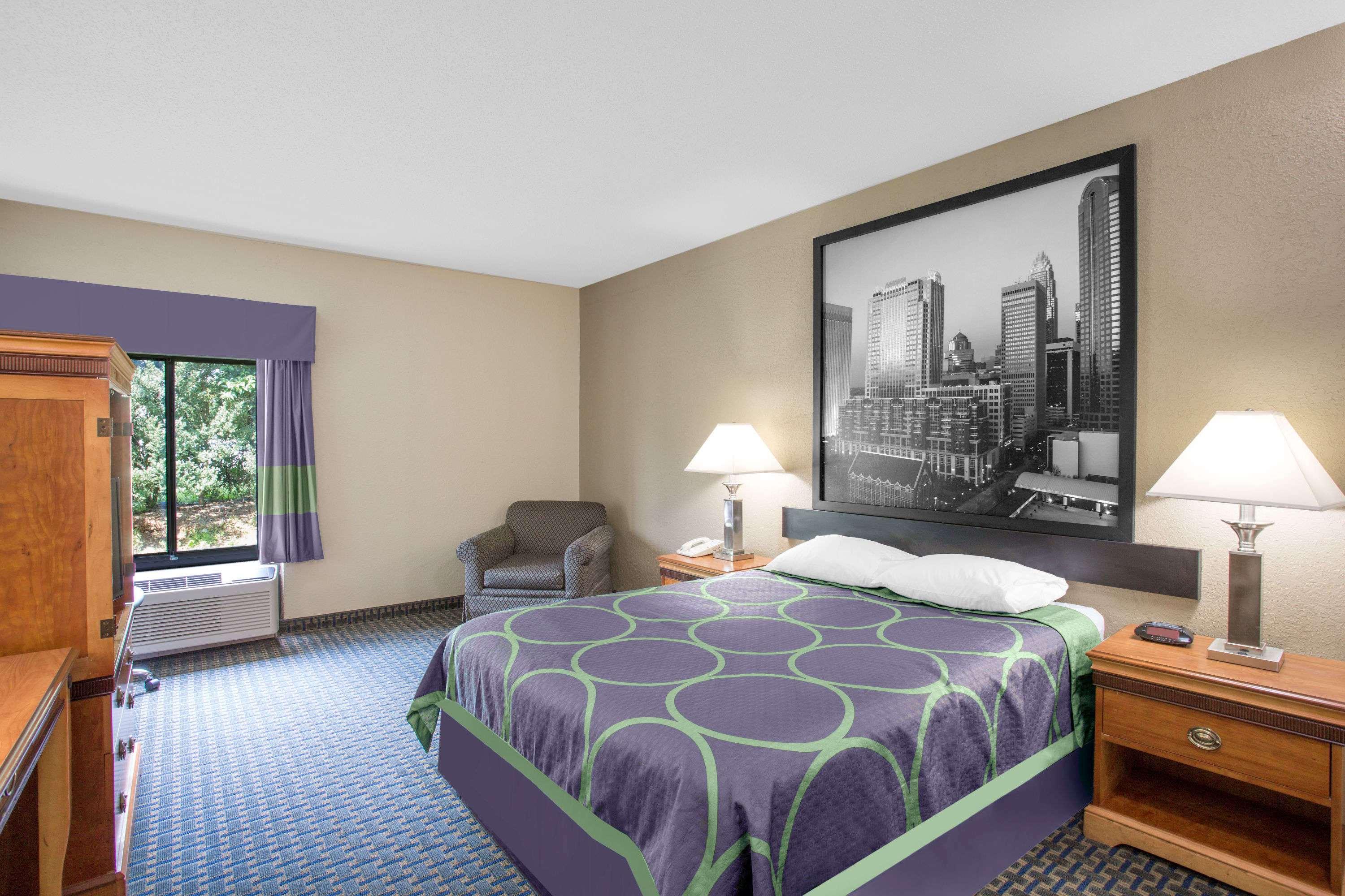 Super 8 By Wyndham Clemmons/Winston-Salem Area I-40,Clemmons>>Bermuda Run,2 star