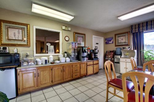 Oak Tree Inn Durant,Holmes County>>Durant,3 star