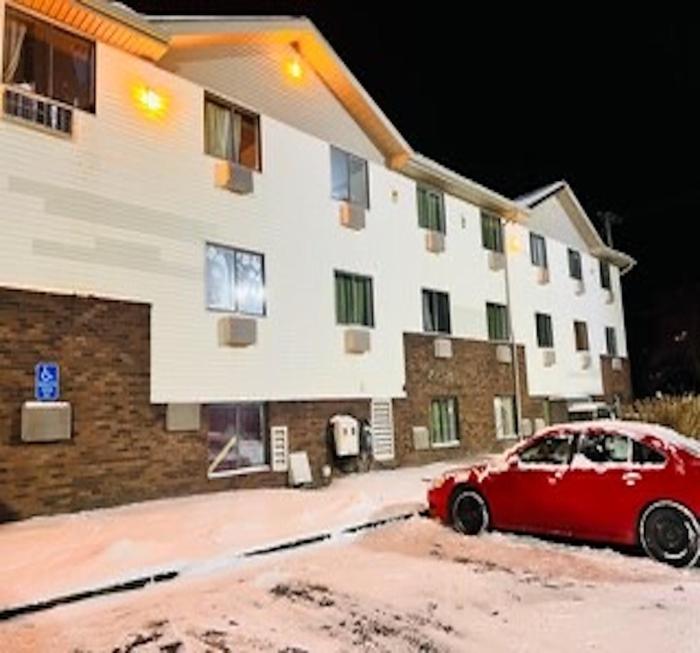 super inn by oyo lansing mi