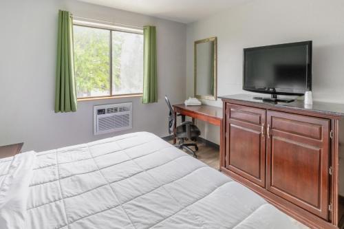 super inn by oyo lansing mi