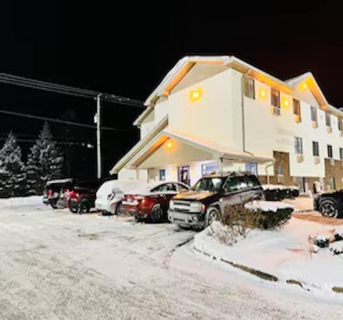super inn by oyo lansing mi