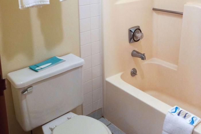 econo lodge