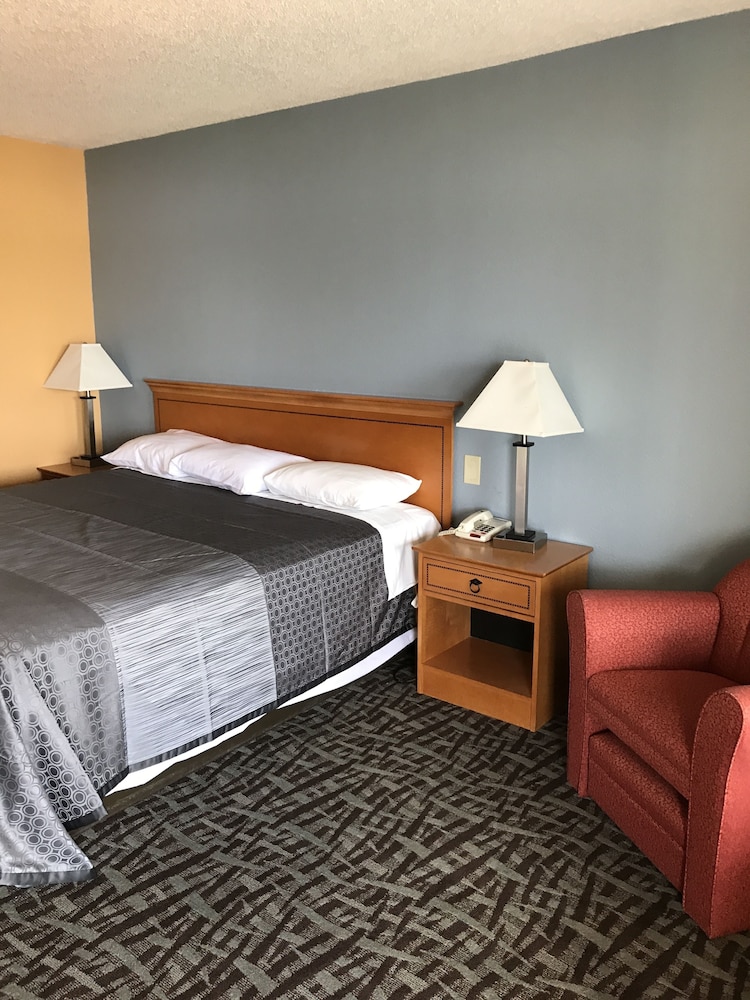 carolina inn and suites of lake norman
