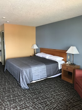 carolina inn and suites of lake norman