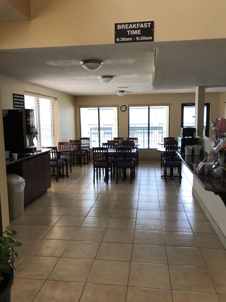 carolina inn and suites of lake norman