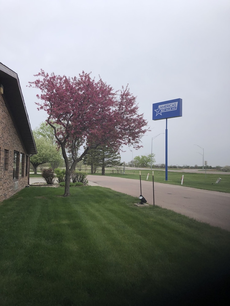 americas best value inn onawa