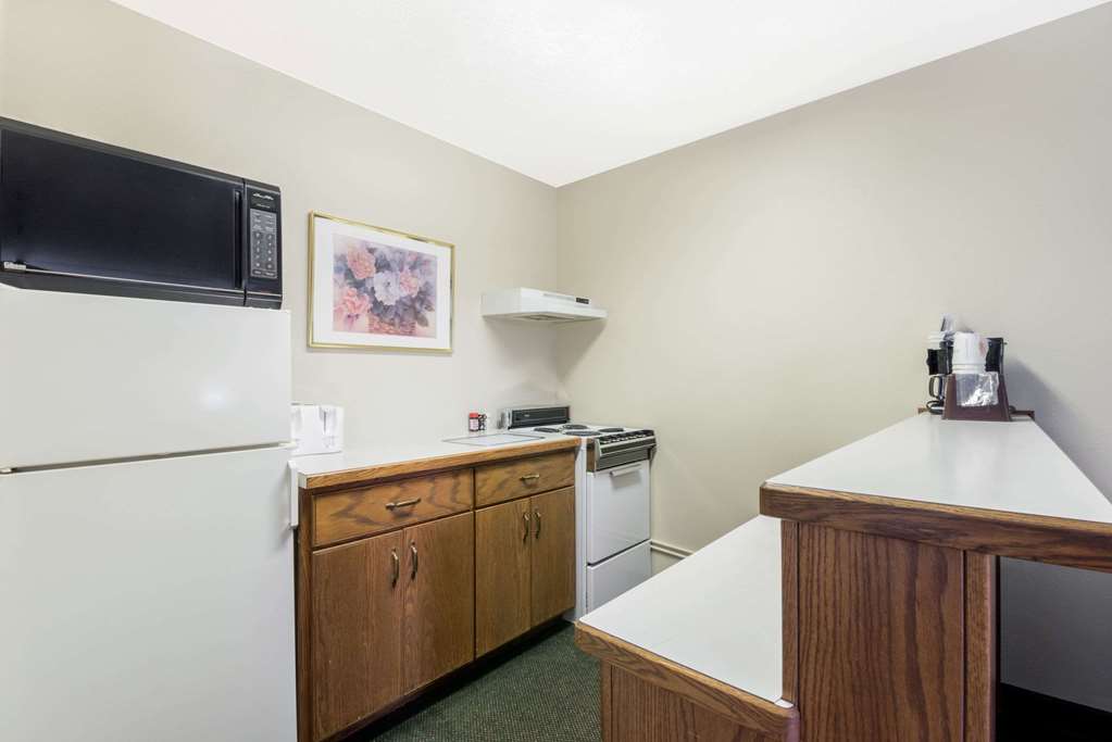 super 8 by wyndham perham