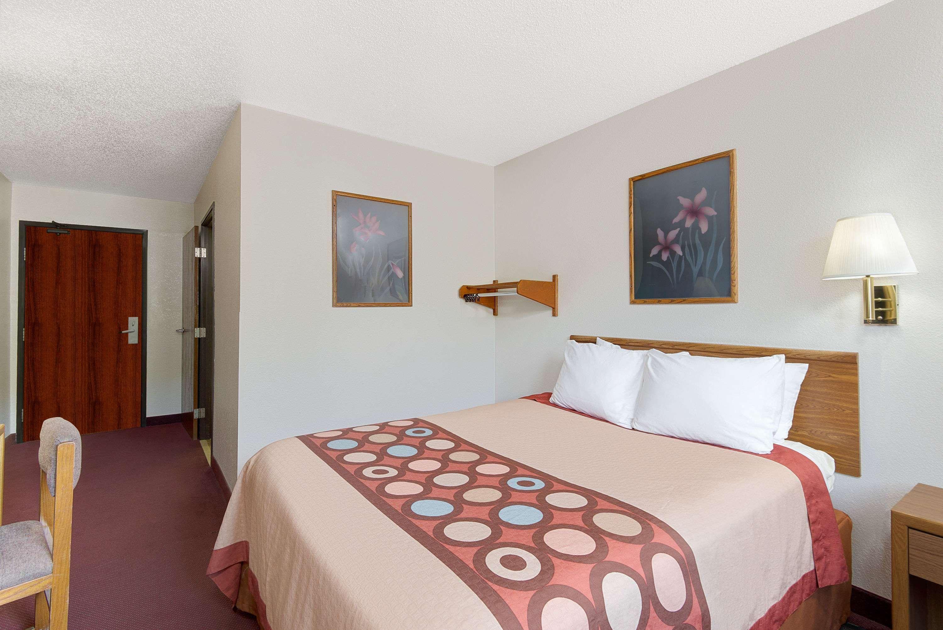 super 8 by wyndham waynesburg