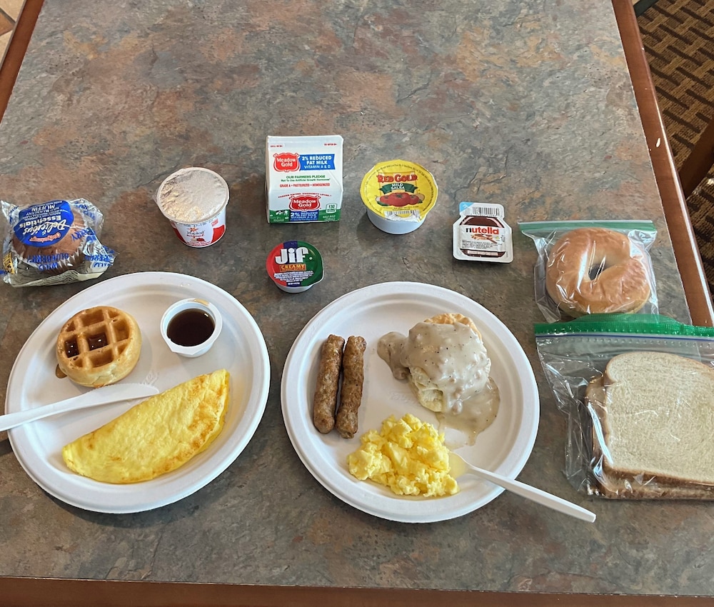 super 8 by wyndham wheatland wyoming