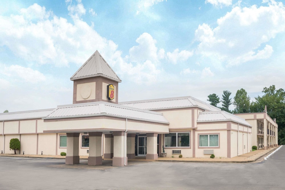 super 8 by wyndham williamsburg