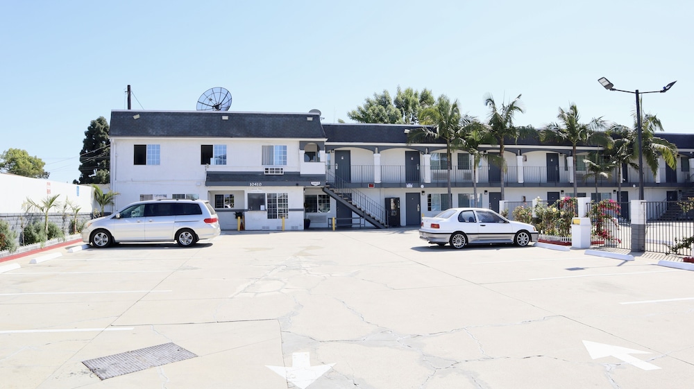value inn bellflower