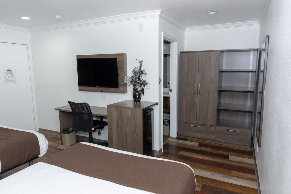 value inn bellflower