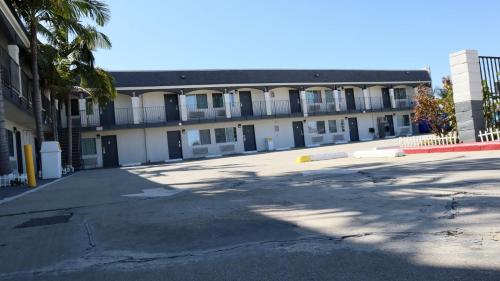 value inn bellflower