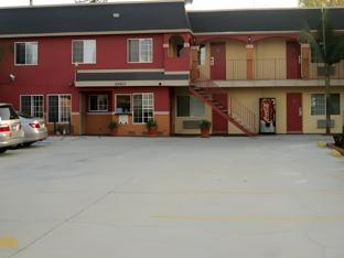 value inn bellflower