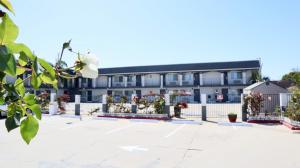 value inn bellflower